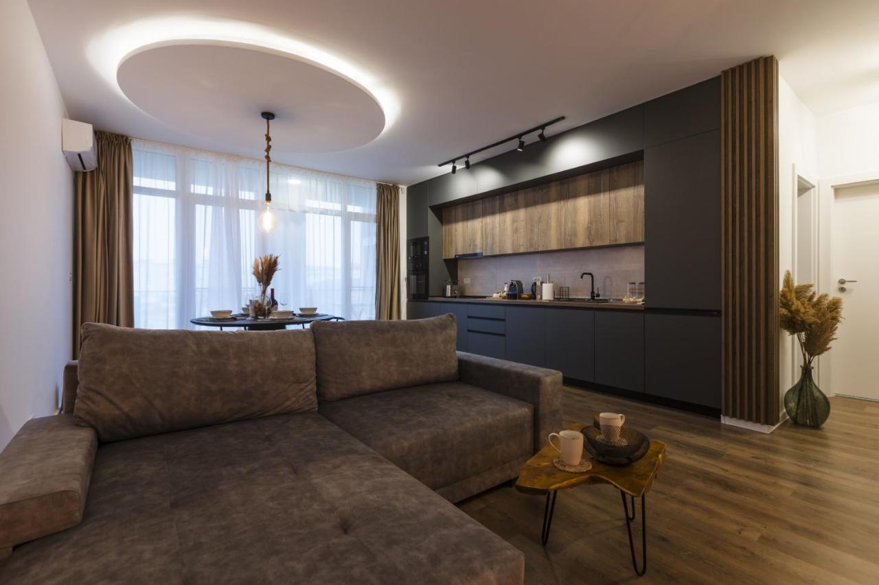 Apartment Near Iulius Mall With Balcony & Private Parking Timisoara Bagian luar foto