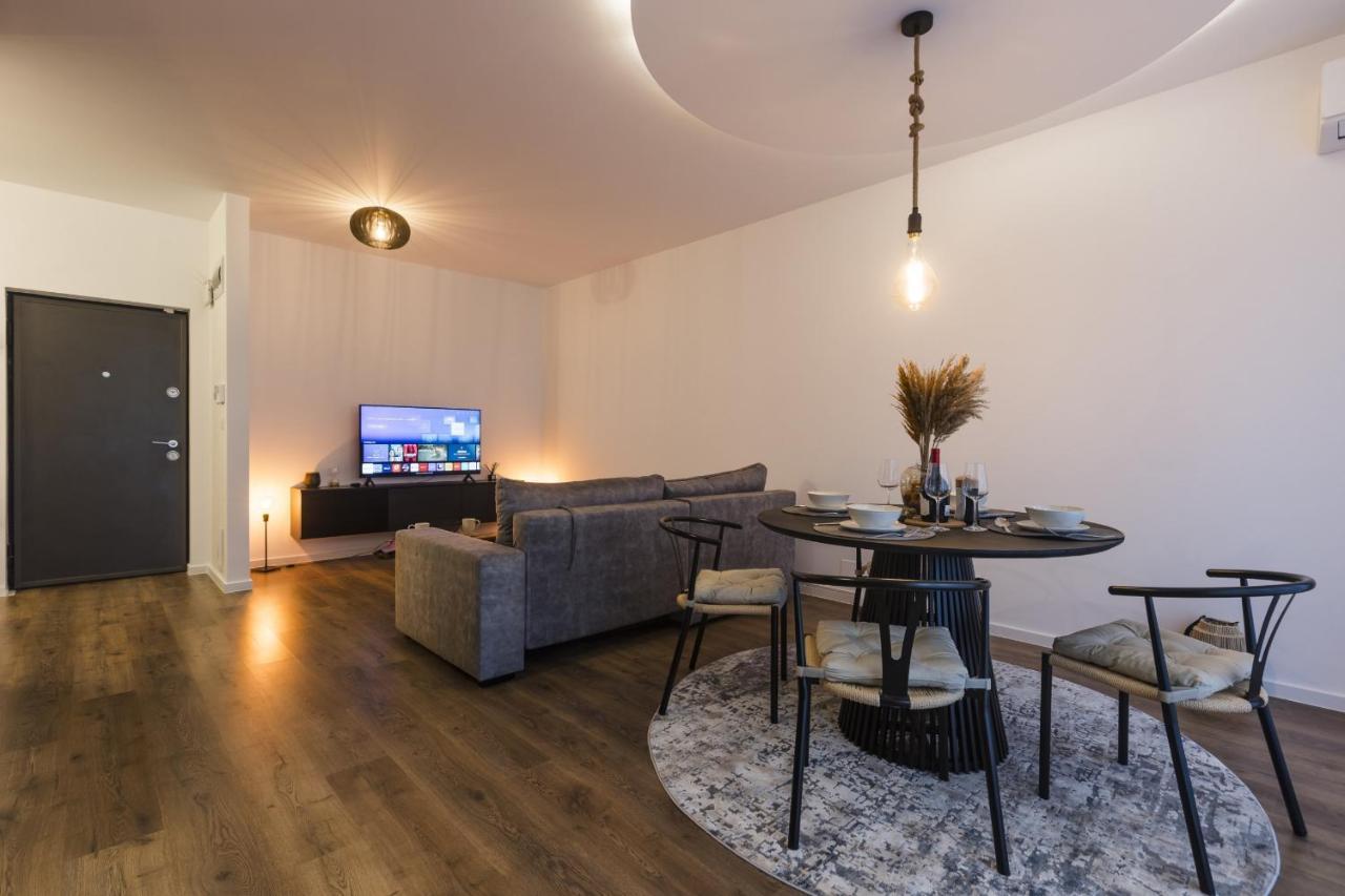 Apartment Near Iulius Mall With Balcony & Private Parking Timisoara Bagian luar foto